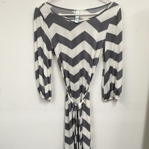 Grey and Cream Dress - Picture 1 of 1